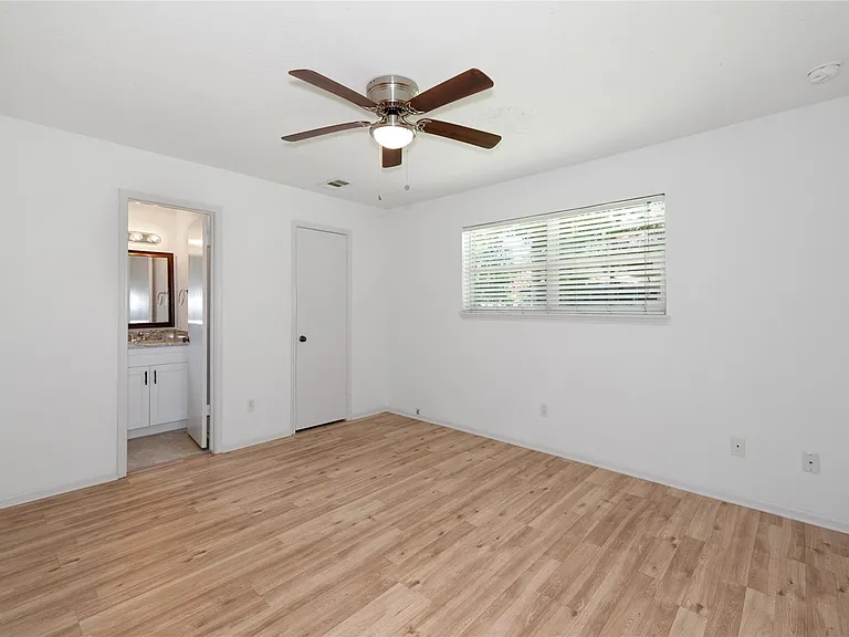 1 Ollerton Dr — Photo 15