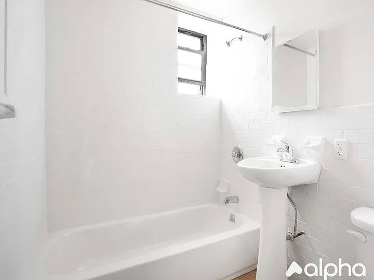 371 5th St #5B — Photo 6