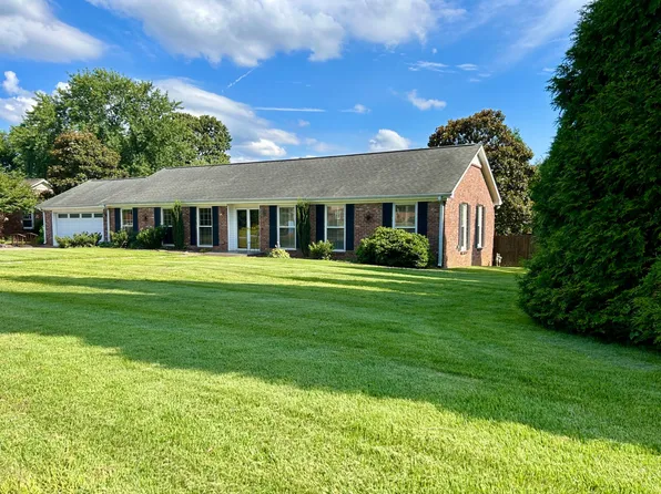 1836 Ford St, Florence, AL 35630