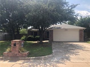 10905 Fandor St, Fort Worth, TX 76108