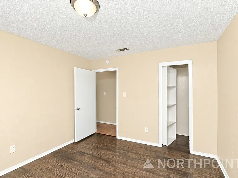 1315 Drury Dr — Photo 8