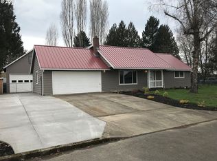 1929 SW Lavenir Ter, Forest Grove, OR 97116