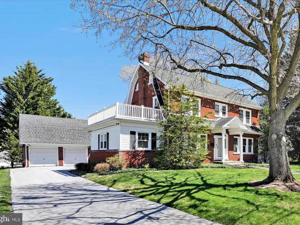 715 S Main St, Red Lion, PA 17356