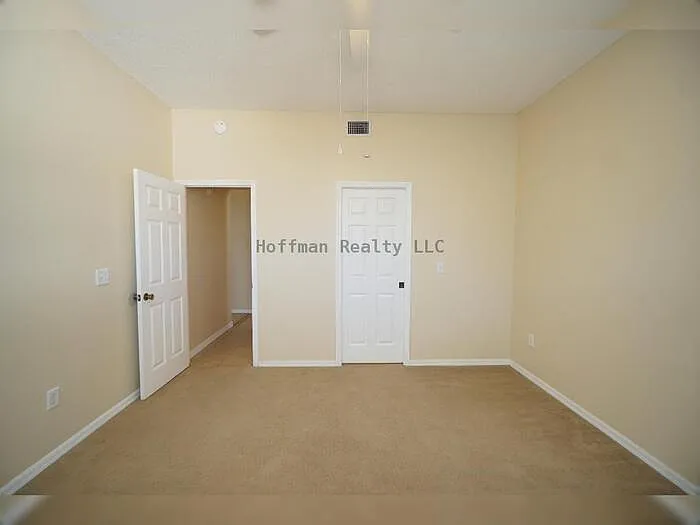 10905 Capstan Lake Dr — Photo 22