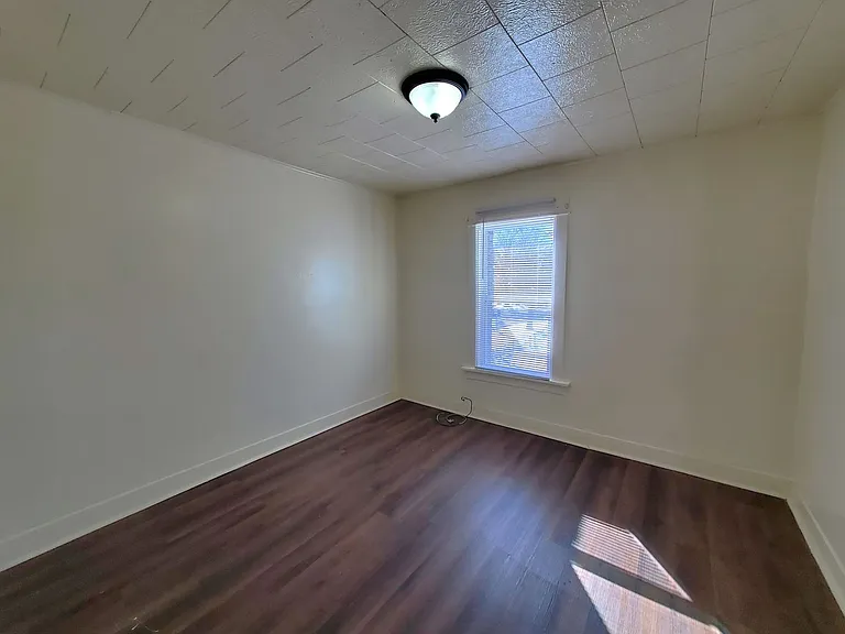 418 Sunnyside Ave — Photo 9