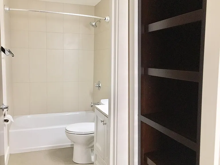 1304 SE 37th Ave — Photo 14