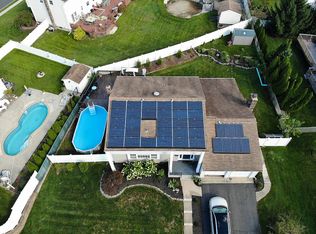 65 Creamer Dr, Sayreville, NJ 08872