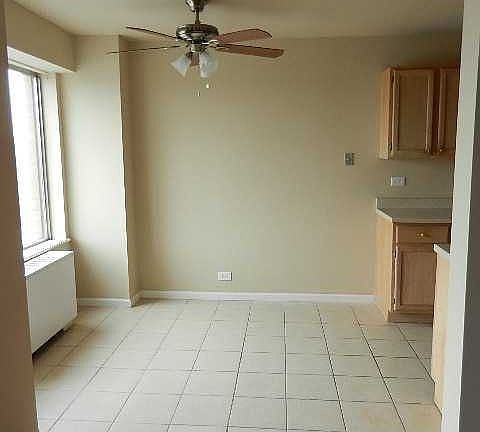 3rd image of 7061 N Kedzie Ave Suite 405