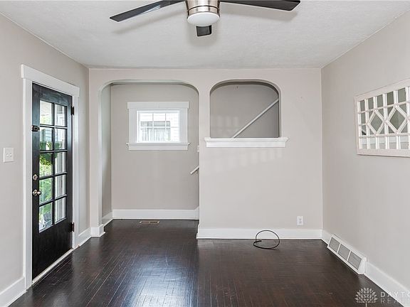 2nd image of 929 Weng Ave