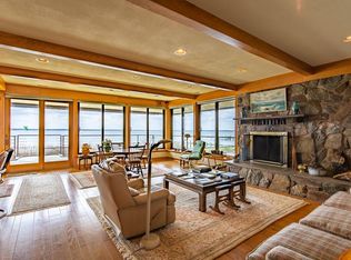 647 Crab Point Rd, White Stone, VA 22578