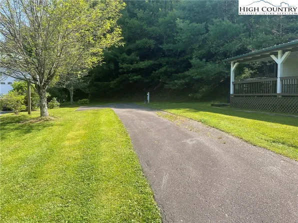 166 Finch Way, West Jefferson, NC 28694