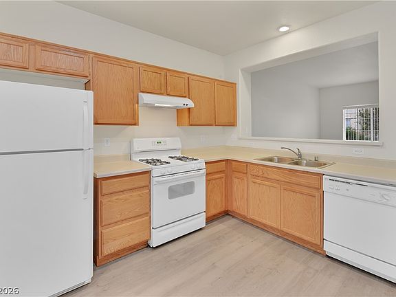 5th image of 9905 Mustang Creek Way
