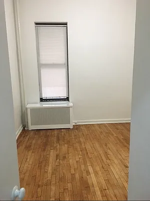 Sold by RC Realty Group of New York Inc | media 8