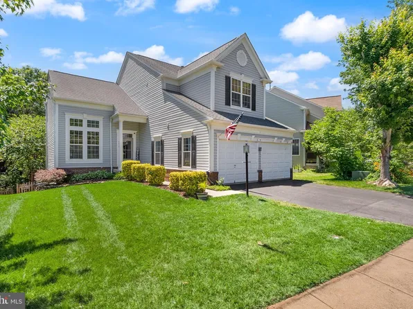 6050 Smooth Stone Pl, Haymarket, VA 20169
