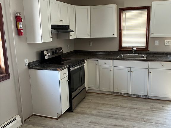 3rd image of 1008 Reinoehl St APT A