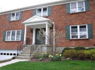 7889 Jolain Dr, Cincinnati, OH 45242