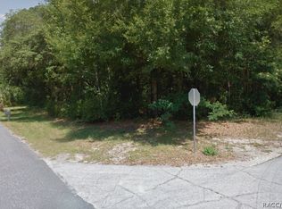 10141 N Academy Dr, Citrus Springs, FL 34434