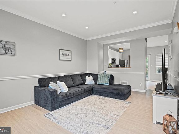 4th image of 1312 Roman Ridge Way