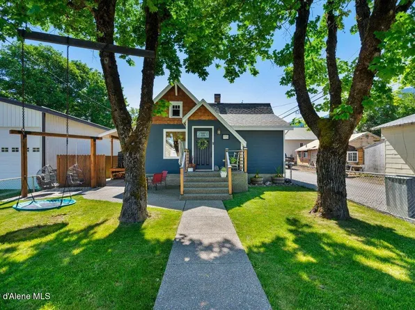 115 N 5th St, Osburn, ID 83849