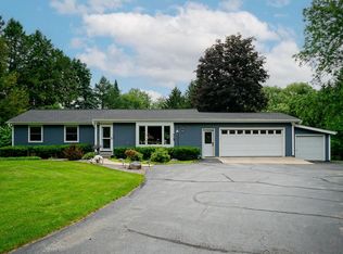 W245N4749 Swan ROAD, Pewaukee, WI 53072