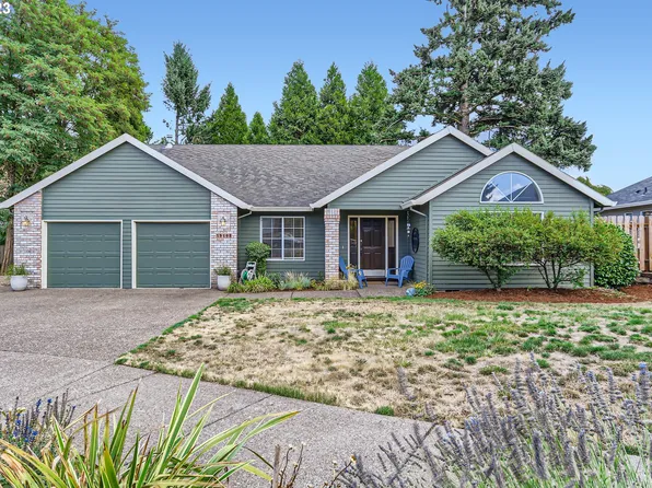 19198 Captains Ct, Oregon City, OR 97045