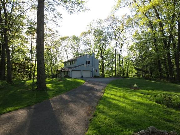 Driveway into Beautiful Private Lot
