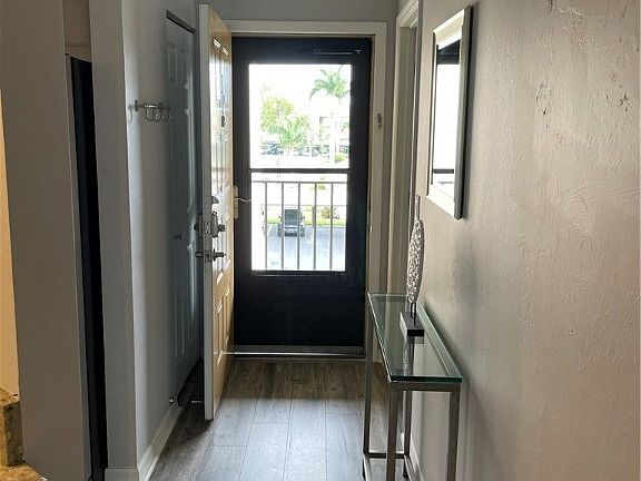 5th image of 13252 White Marsh Ln #3230