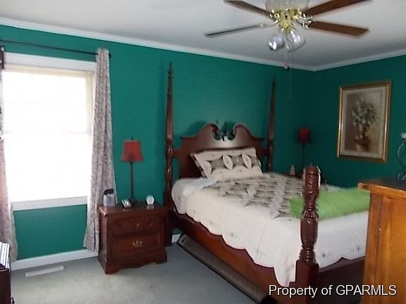 3rd image of 2455 Pine Knoll Dr