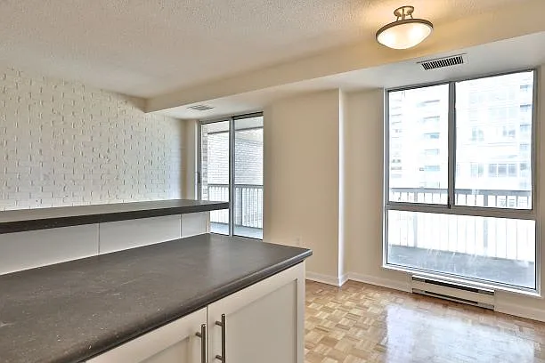 25 Wellesley St W — Photo 31