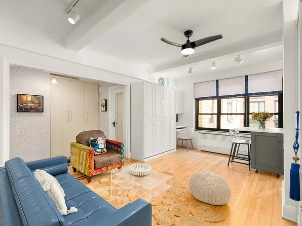 235 E 22nd St APT 9V, New York, NY 10010