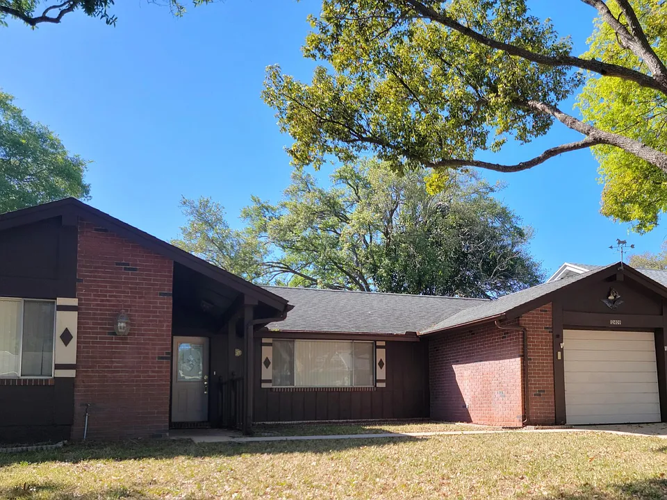 12409 Yorktown Ln