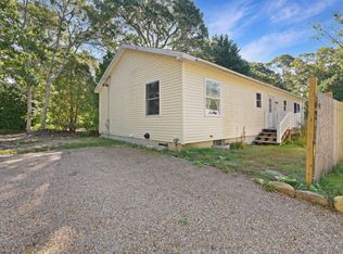 400 Edgartown Vineyard Haven Rd, Edgartown, MA 02539