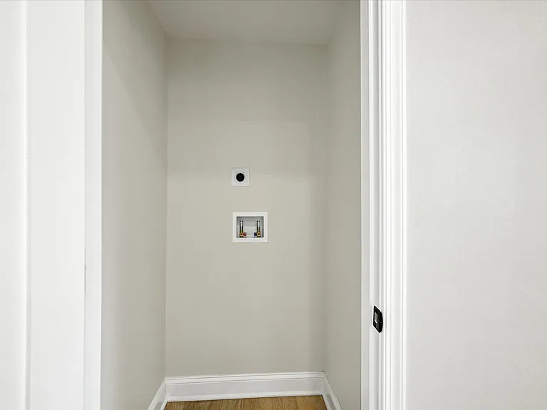 4706 Harford Rd — Photo 6