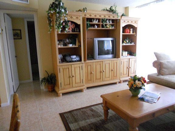 4th image of 353 S Us Hwy 1 APT B309