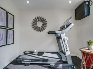 Retro Style Apartment Building with Pool and Gym - Secure, Modern and Lease-Ready!, Inglewood, CA 90302