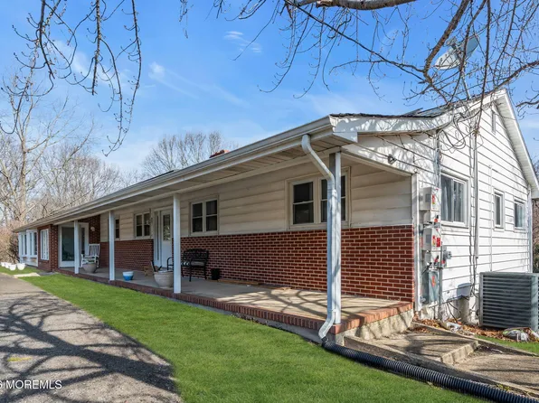 184 County Road 520, Morganville, NJ 07751