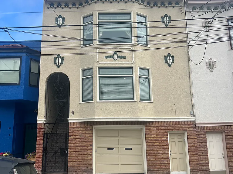 22 Alvarado St — Photo 1