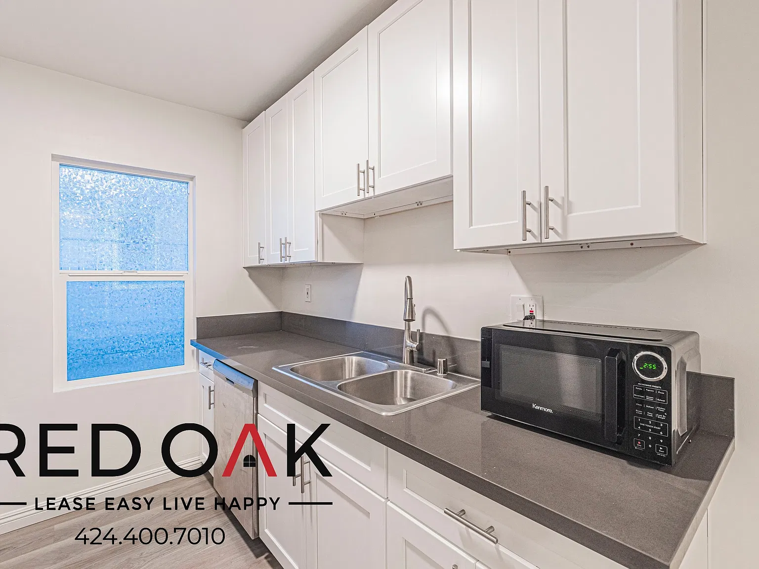 ~6 Weeks Free~ Spacious 1-Bed With Walk-In Closet, Air Conditioning, In-Unit Laundry And Parking ... — Photo 2