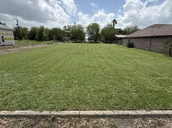 706 Lyons St, Progreso, TX 78579