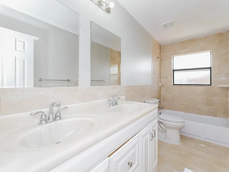 547 Indigo Ave — Photo 11