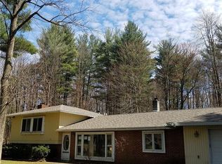 8190 Dunham Rd, Baldwinsville, NY 13027