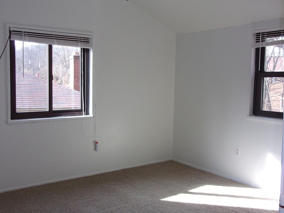 2nd image of 238 Greenlee Rd
