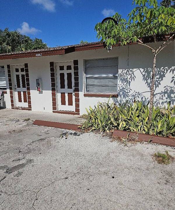 1st image of 3812 Desoto Ave