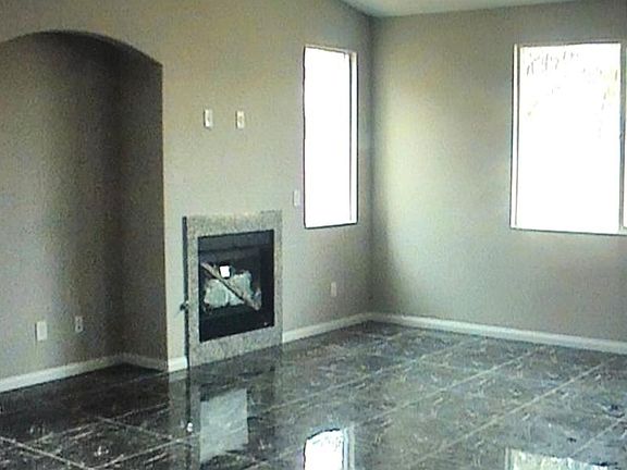 5th image of 9558 Boxwood Ave