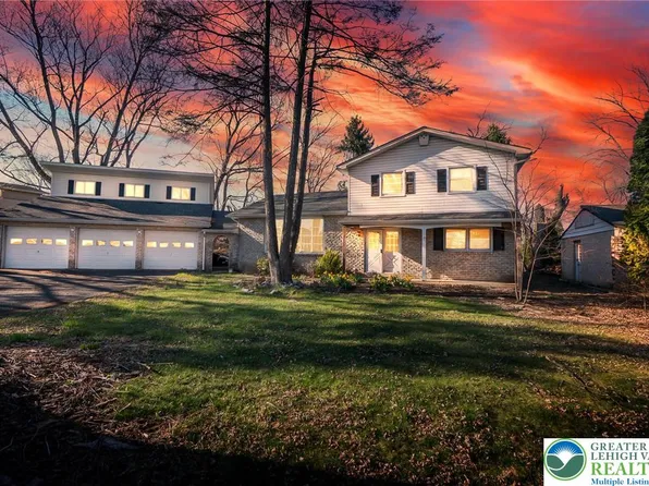 5833 Hill Dr, Allentown, PA 18104