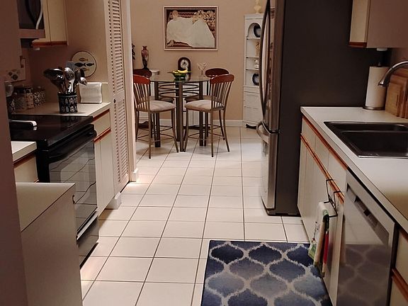 5th image of 11132 S 180th Court S