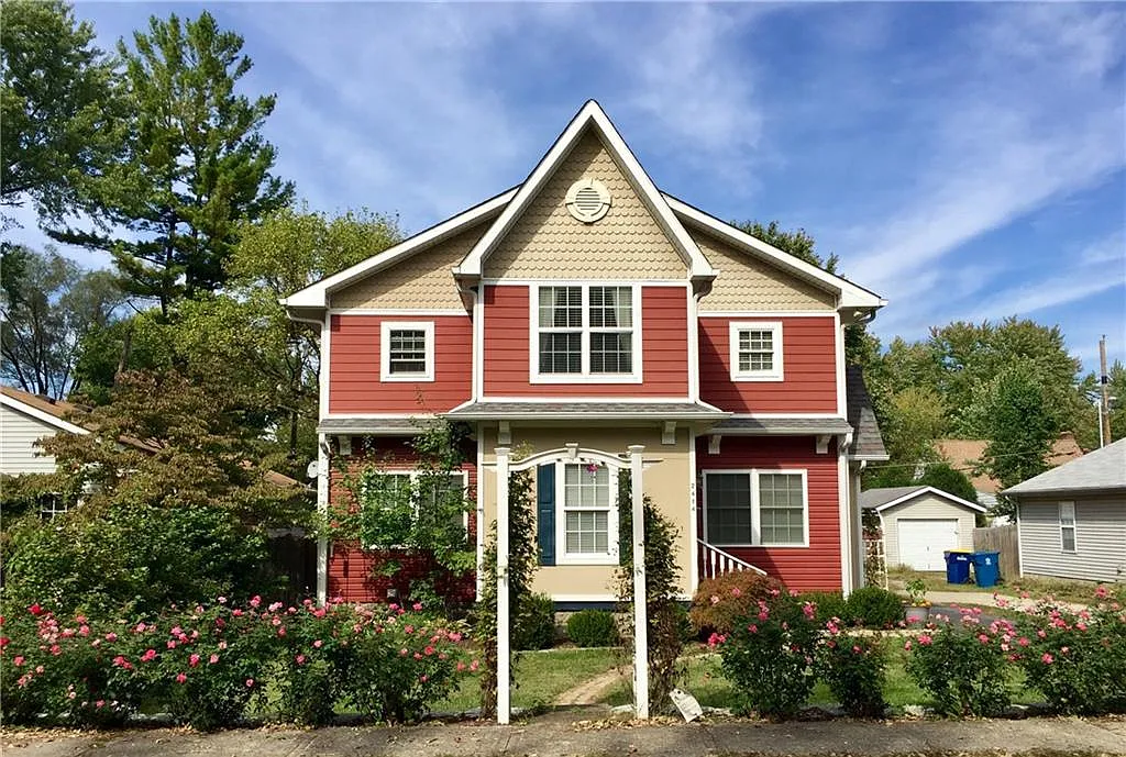 2414 Dell Zell Dr photo 1