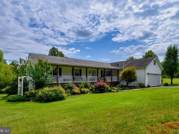12506 Hilltop Ln, Bowie, MD 20720