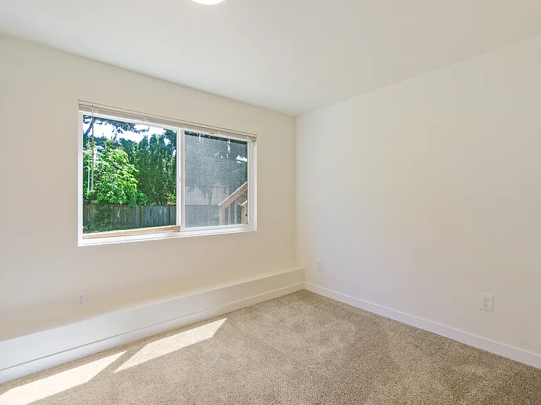 12750 27th Ave NE — Photo 10