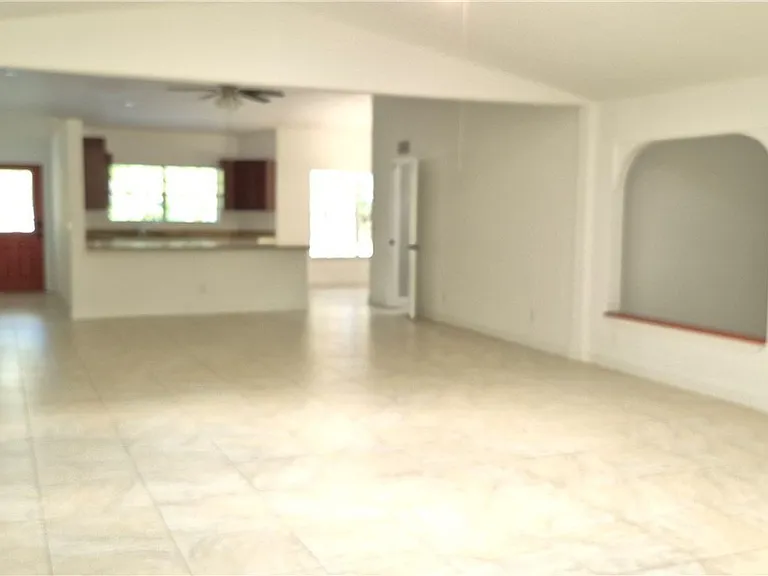 315 Cleveland Ave — Photo 5